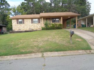 1408 Twin Lakes Drive, Little Rock, AR 72205