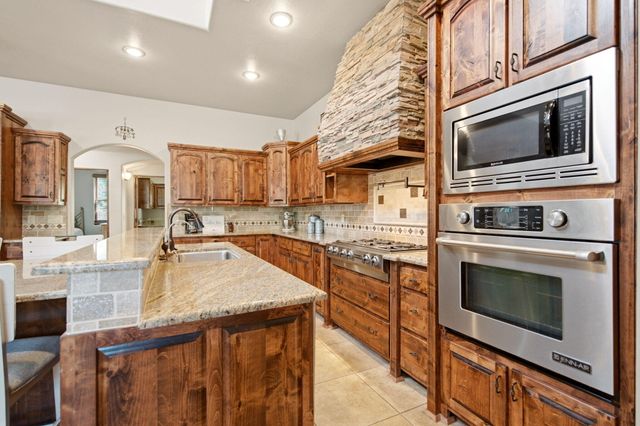 1508 Douglas Macarthur Road NW, Albuquerque, NM 87107