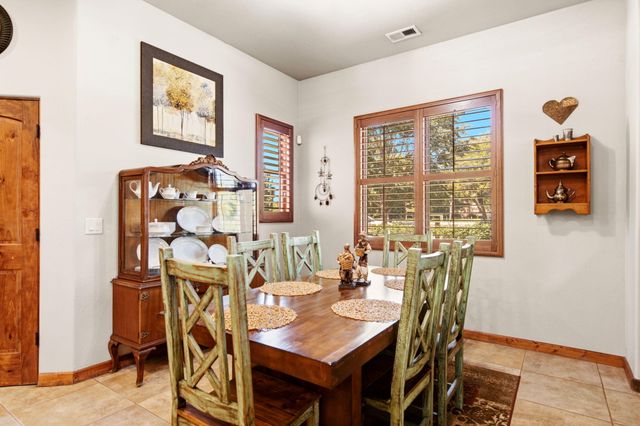 1508 Douglas Macarthur Road NW, Albuquerque, NM 87107