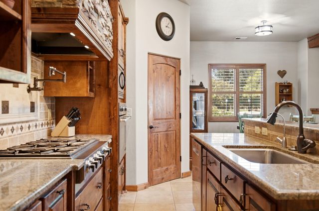 1508 Douglas Macarthur Road NW, Albuquerque, NM 87107