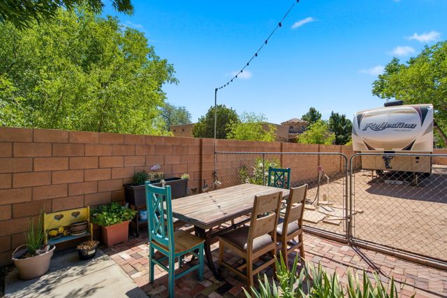 1508 Douglas Macarthur Road NW, Albuquerque, NM 87107