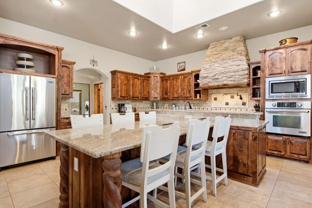 1508 Douglas Macarthur Road NW, Albuquerque, NM 87107