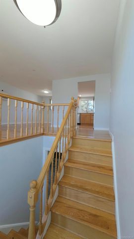 4 Willow Street, Selden, NY 11784