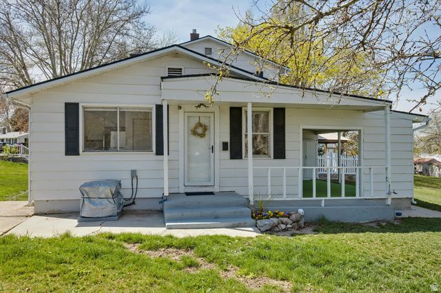 3813 S GRANDVIEW DR, Ogden, UT 84403