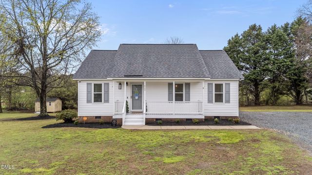 717 Slippery Bank Court, Benson, NC 27504