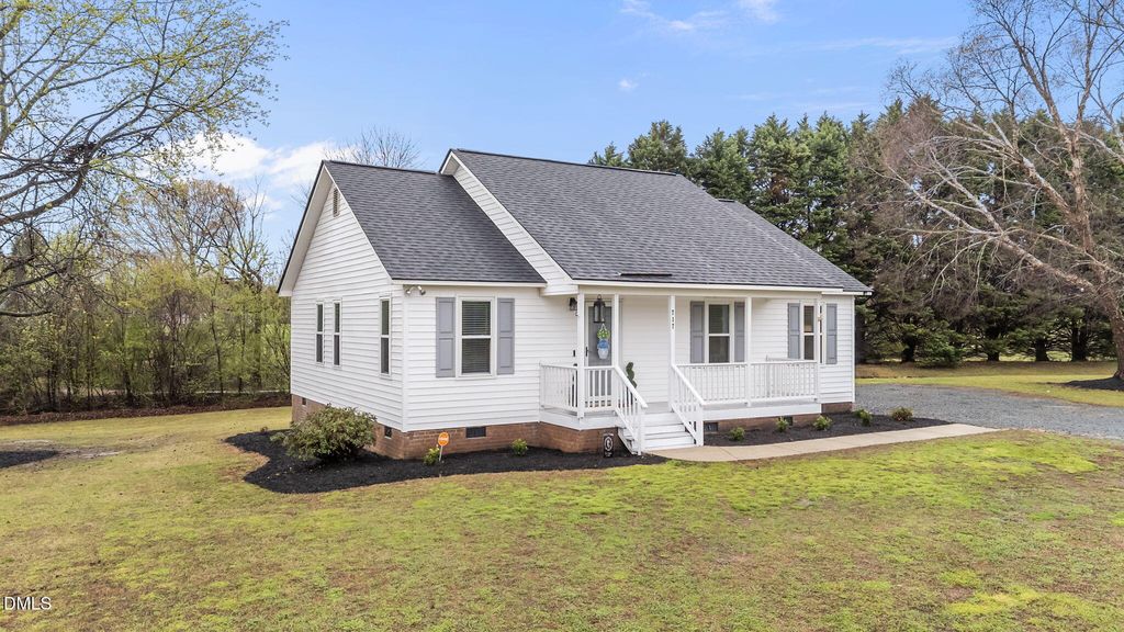 717 Slippery Bank Court, Benson, NC 27504