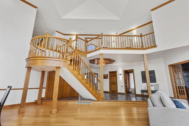 3220 OLD ORCHARD LANE, Oshkosh, WI 54902