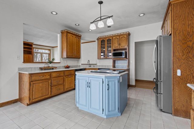 3220 OLD ORCHARD LANE, Oshkosh, WI 54902