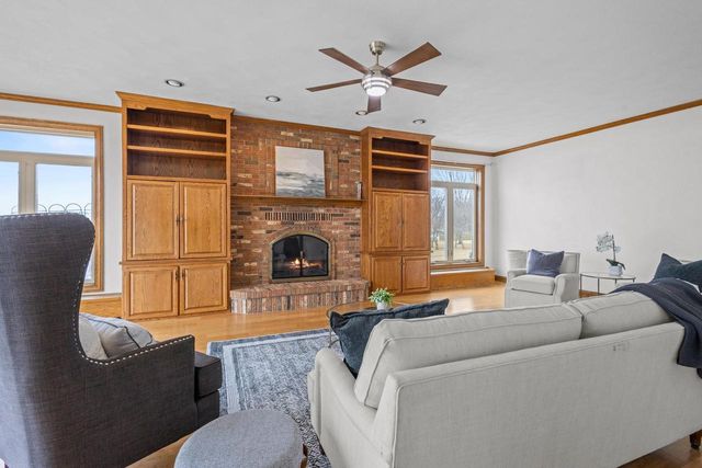 3220 OLD ORCHARD LANE, Oshkosh, WI 54902