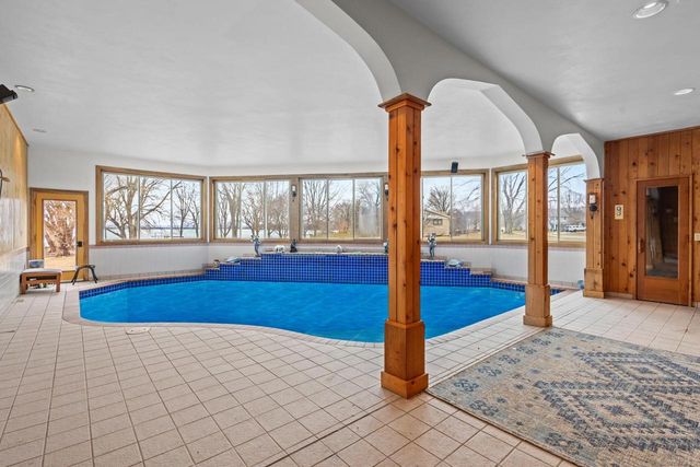 3220 OLD ORCHARD LANE, Oshkosh, WI 54902