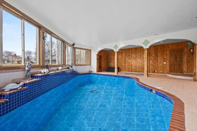 3220 OLD ORCHARD LANE, Oshkosh, WI 54902