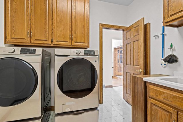 3220 OLD ORCHARD LANE, Oshkosh, WI 54902