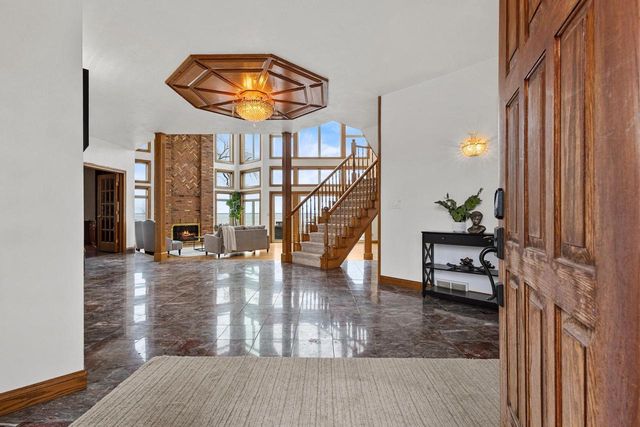 3220 OLD ORCHARD LANE, Oshkosh, WI 54902