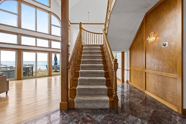 3220 OLD ORCHARD LANE, Oshkosh, WI 54902