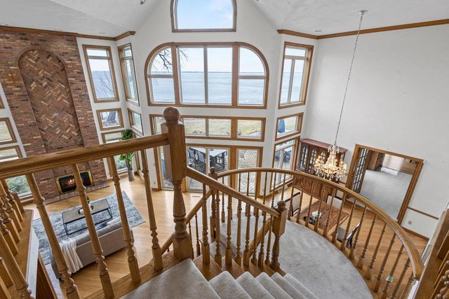 3220 OLD ORCHARD LANE, Oshkosh, WI 54902