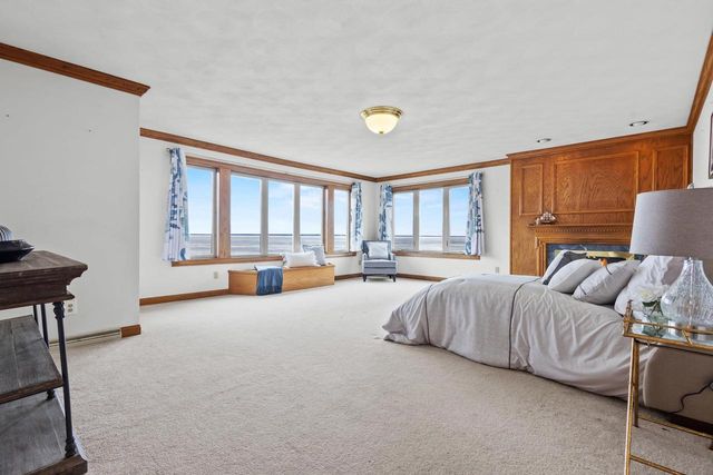 3220 OLD ORCHARD LANE, Oshkosh, WI 54902