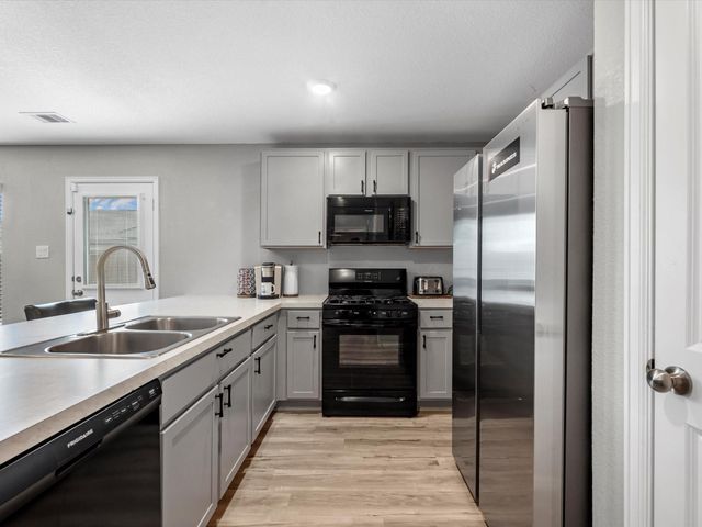 7807 Switchgrass Creek Drive, Katy, TX 77493