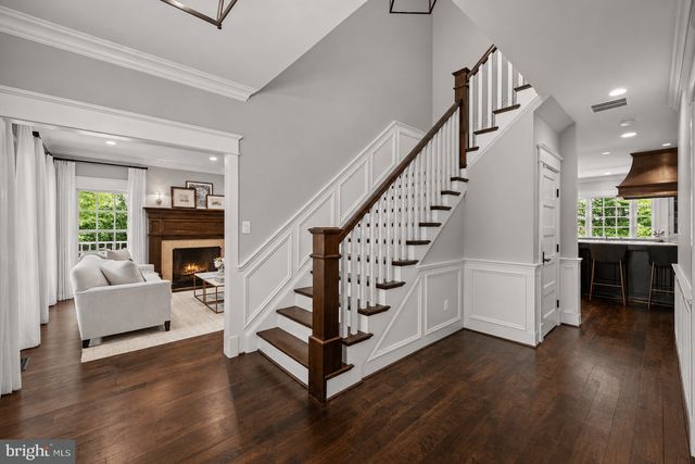 2120 ELLIOTT AVE, Mclean, VA 22101