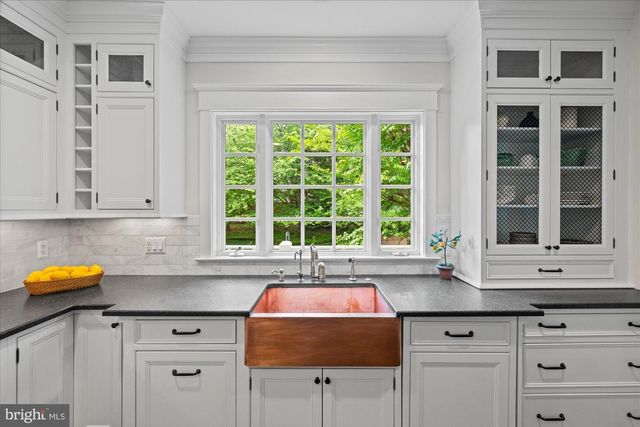 2120 ELLIOTT AVE, Mclean, VA 22101
