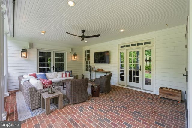 2120 ELLIOTT AVE, Mclean, VA 22101