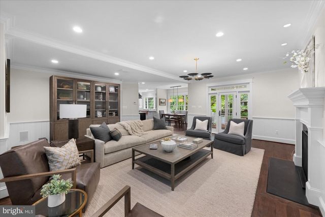 2120 ELLIOTT AVE, Mclean, VA 22101