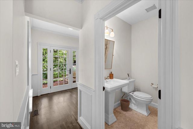 2120 ELLIOTT AVE, Mclean, VA 22101