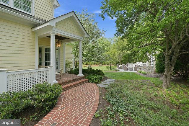 2120 ELLIOTT AVE, Mclean, VA 22101