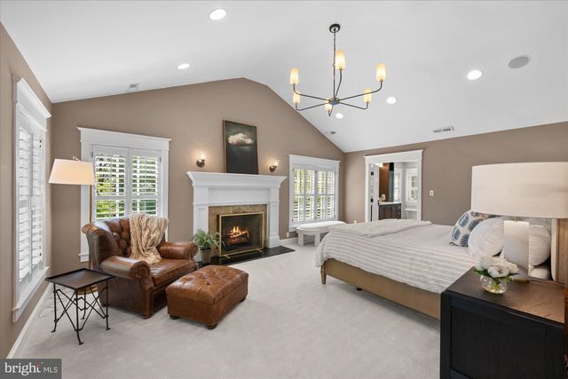 2120 ELLIOTT AVE, Mclean, VA 22101