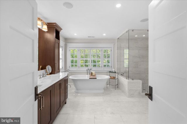 2120 ELLIOTT AVE, Mclean, VA 22101