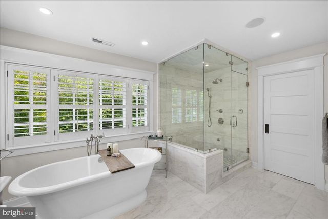 2120 ELLIOTT AVE, Mclean, VA 22101