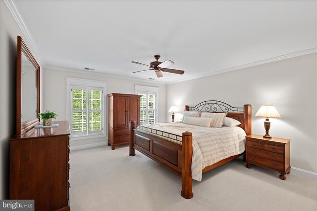 2120 ELLIOTT AVE, Mclean, VA 22101