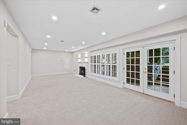 2120 ELLIOTT AVE, Mclean, VA 22101