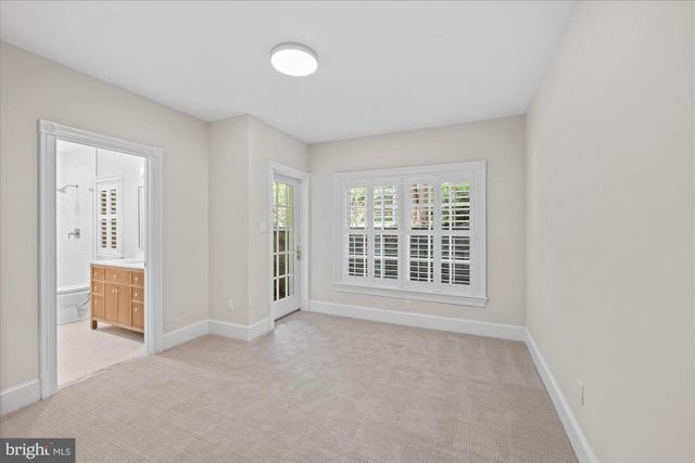 2120 ELLIOTT AVE, Mclean, VA 22101
