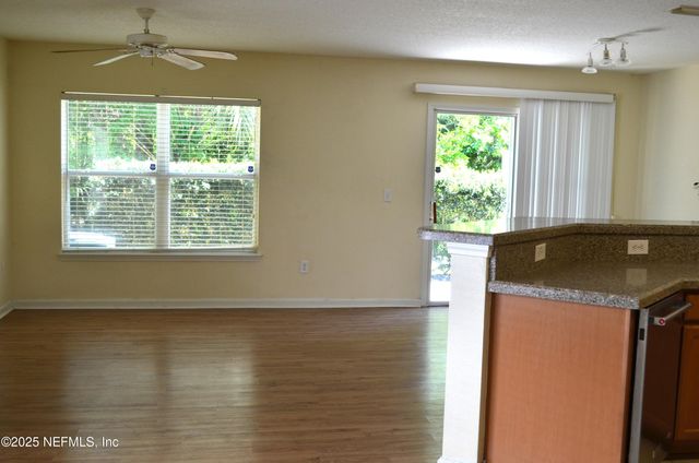 800 BLACK CHERRY Drive S, St. Johns, FL 32259