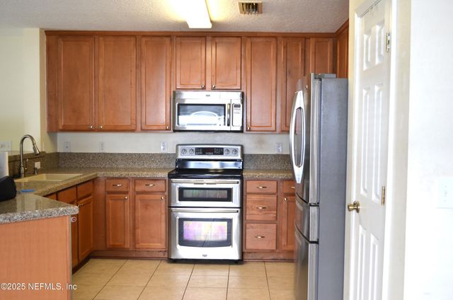 800 BLACK CHERRY Drive S, St. Johns, FL 32259