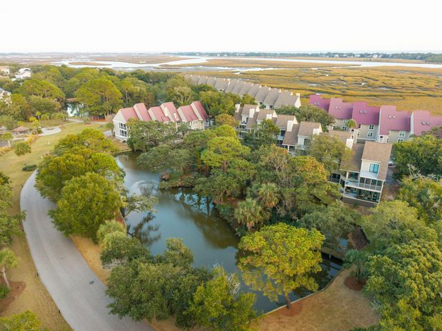 213 Little Oak Island Drive, Folly Beach, SC 29439