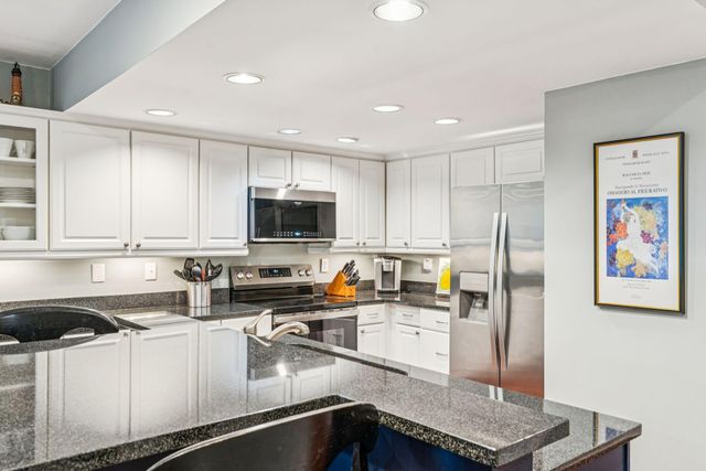 213 Little Oak Island Drive, Folly Beach, SC 29439