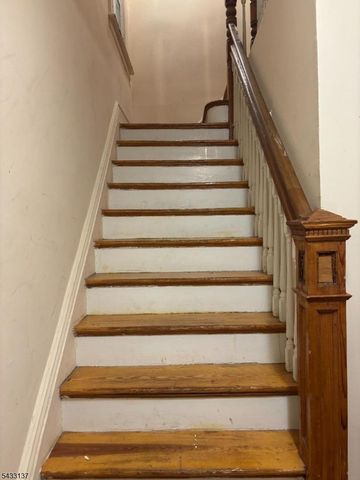 130 Shepard Ave, East Orange City, NJ 07018