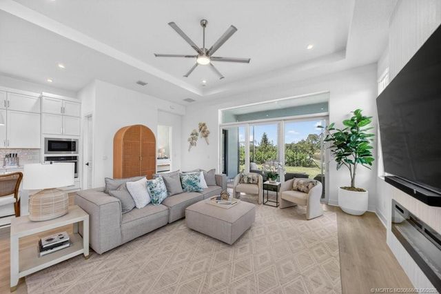 6941 SE Haven Lane, Stuart, FL 34997