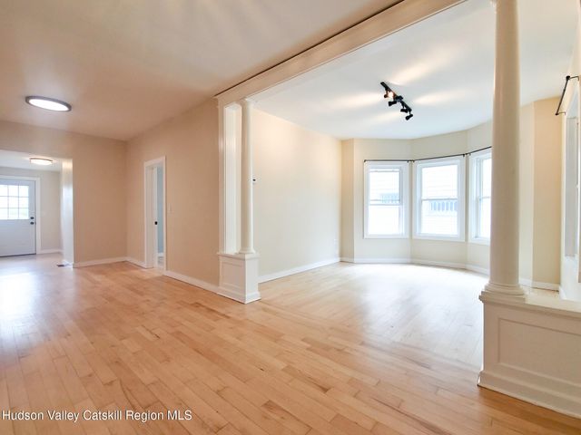 40 Fairview Avenue, Hudson, NY 12534