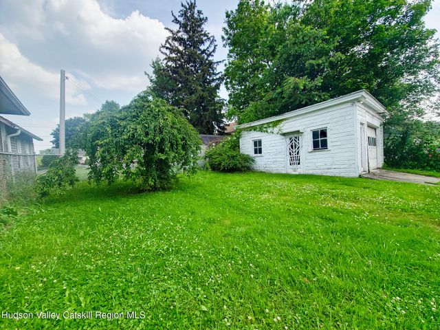 40 Fairview Avenue, Hudson, NY 12534