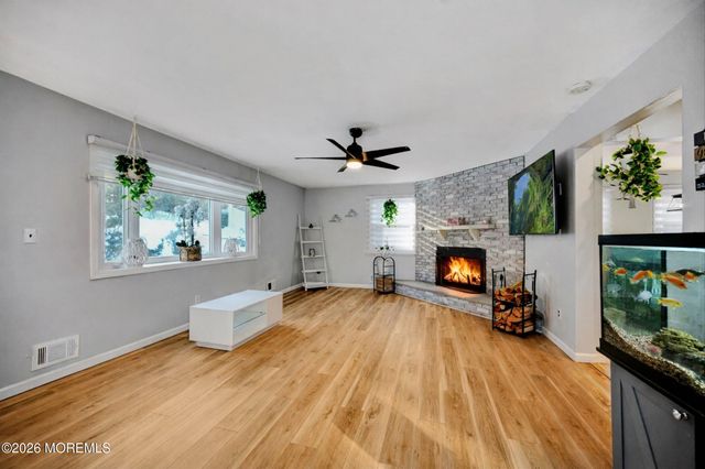 11 Spyros Drive, South Amboy, NJ 08879