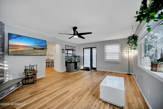 11 Spyros Drive, South Amboy, NJ 08879