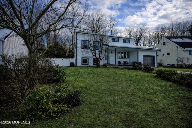 11 Spyros Drive, South Amboy, NJ 08879