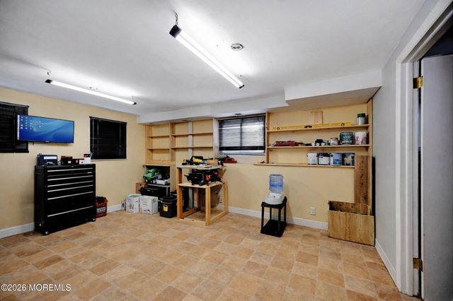 11 Spyros Drive, South Amboy, NJ 08879