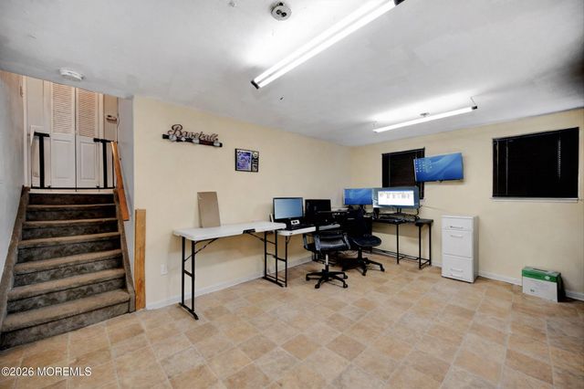 11 Spyros Drive, South Amboy, NJ 08879