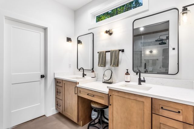 301 Willow Oak Trl, Ellijay, GA 30540