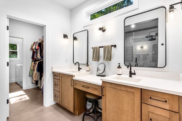 301 Willow Oak Trl, Ellijay, GA 30540