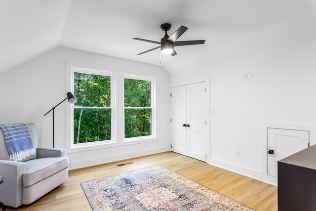 301 Willow Oak Trl, Ellijay, GA 30540