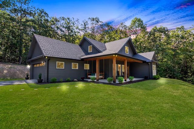 301 Willow Oak Trl, Ellijay, GA 30540